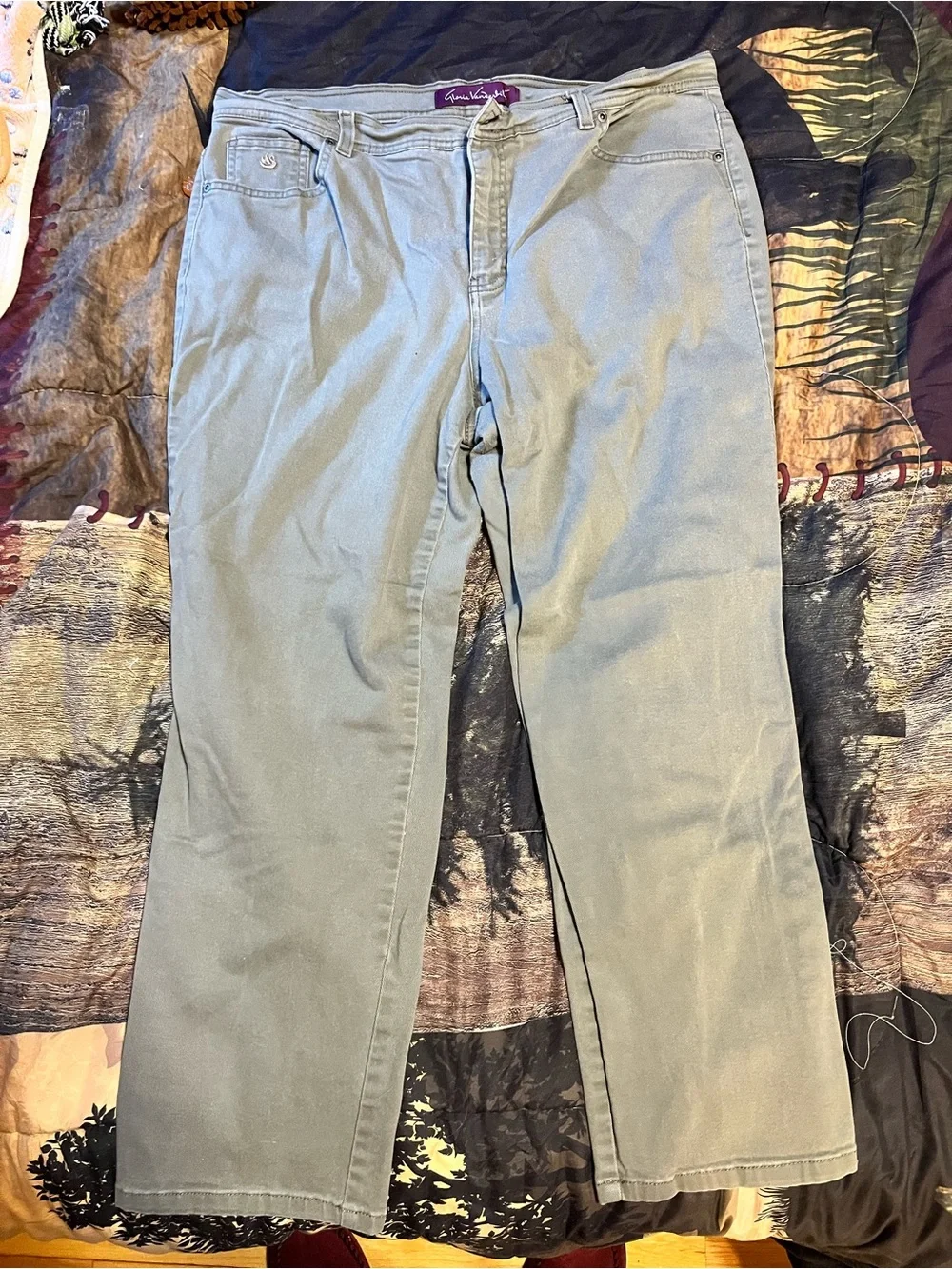 Gloria Vanderbilt Olive Green Straight-Leg Pants